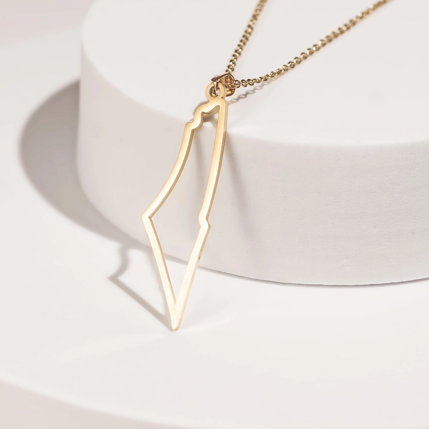 Gold Plated 18k Palestine Map Necklace - Elegant Design with Unique Map Illustrations